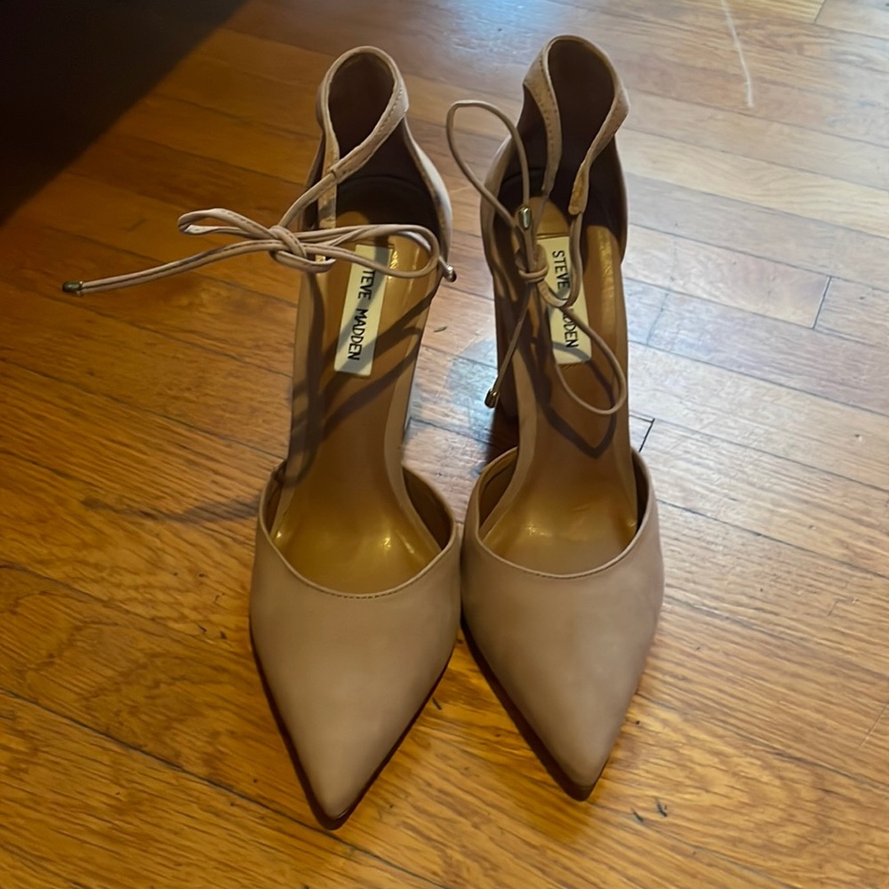 Pampered Heel in Blush Nubuck